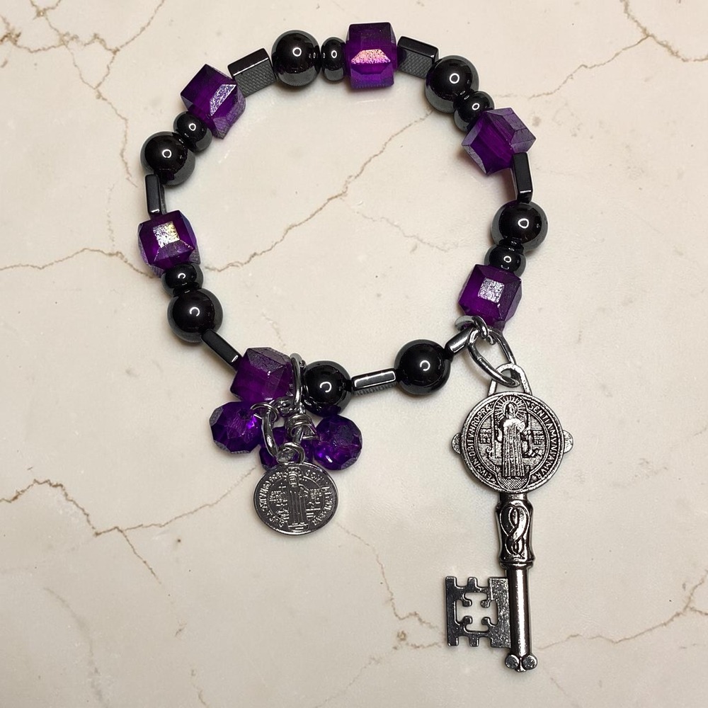 Saint‎ Benedict Hematite Purple Crystal Key Charm Stretch Bracelet Religious
